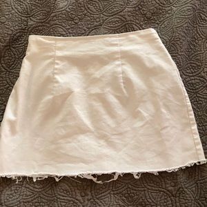 LB white rayon and polyester skirt